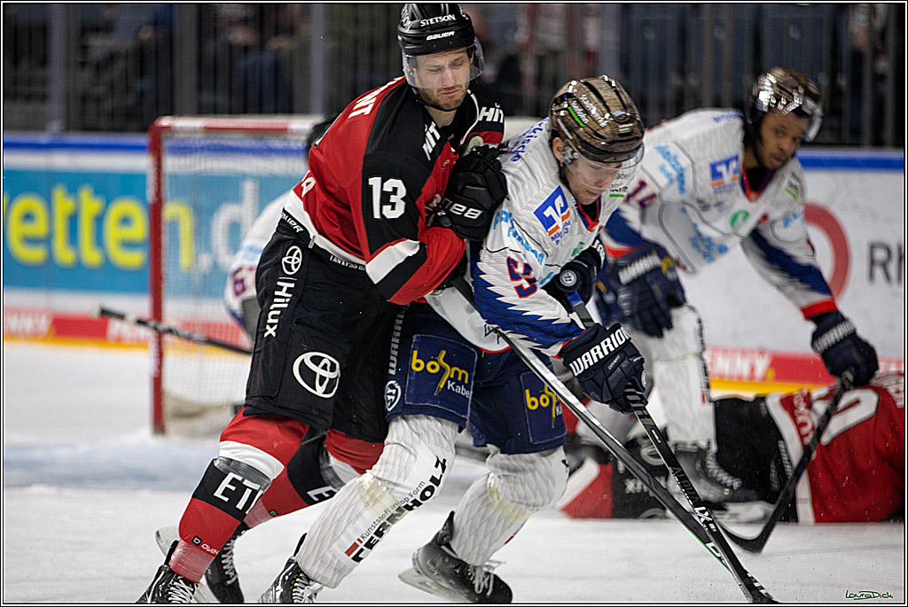 PENNY DEL;  Koelner Haie - Iserlohn Roosters; Koeln, 01.03.2022